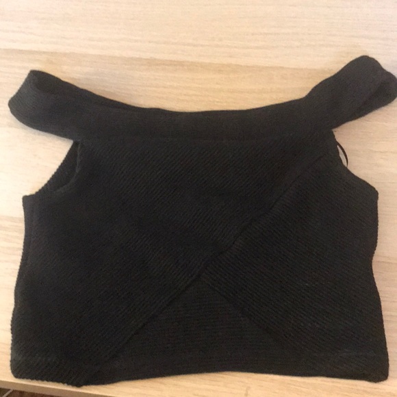 NWOT Guess Cropped Top & Skirt Co-Ord ♠️ - Picture 6 of 8